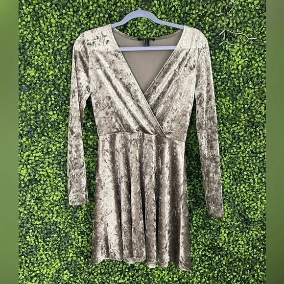 Forever 21 | Dresses | Chrome Velvet Long Sleeve Forever 2 Minidress |  Poshmark